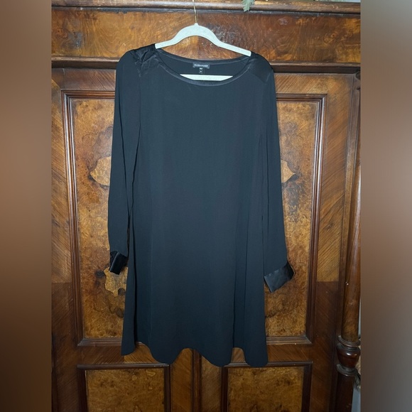 EUC Eileen Fisher- 100% Silk Black Dress. Size M - Picture 2 of 7